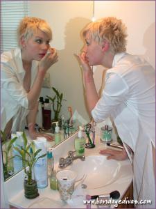www.bondagedivas.com - A Proper Bath New 12/24/14 thumbnail